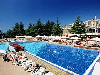 VALAMAR CRYSTAL 4*