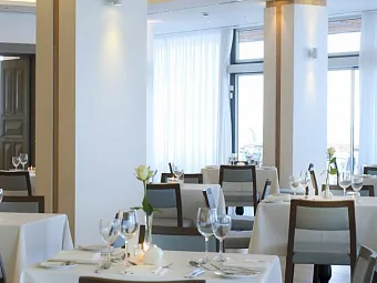 THE ROYAL APOLLONIA LIMASSOL 5*