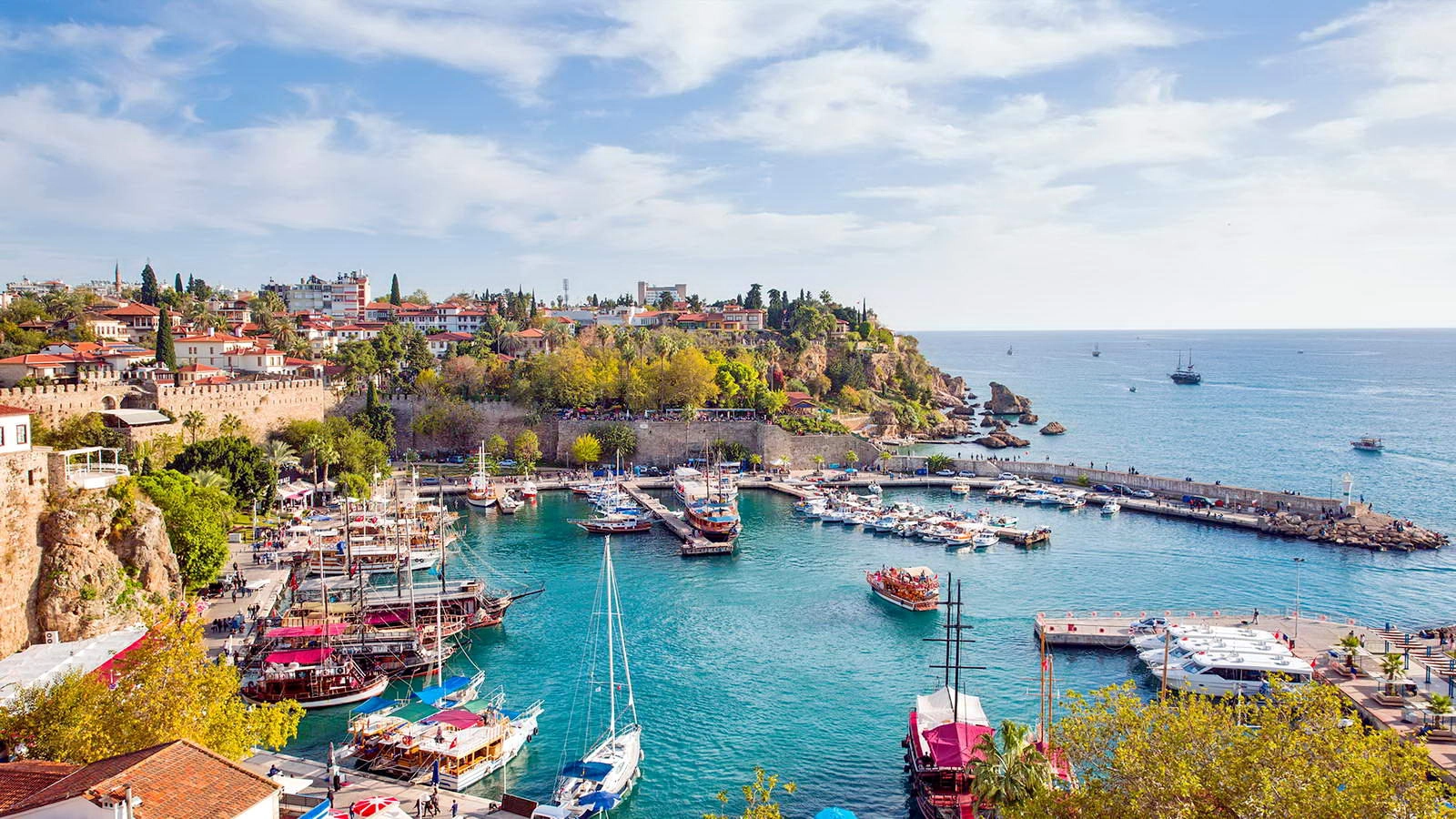 Анталия - причал прогулочных яхт Анталия - причал прогулочных яхт