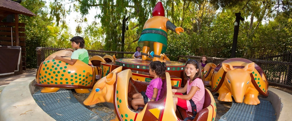 ARMADILLOS ARMADILLOS