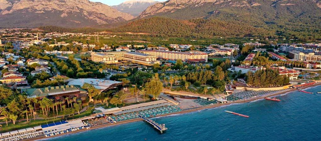 Crystal De Luxe Resort 5*