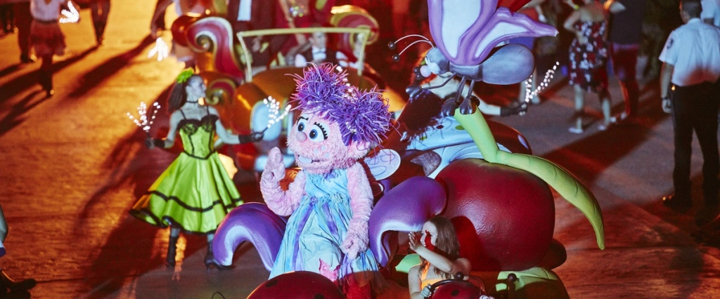 PORTAVENTURA PARADE PORTAVENTURA PARADE