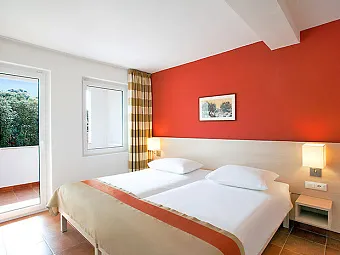 Отель VALAMAR CLUB TAMARIS 4*