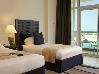 Отель BEACH ROTANA 5*