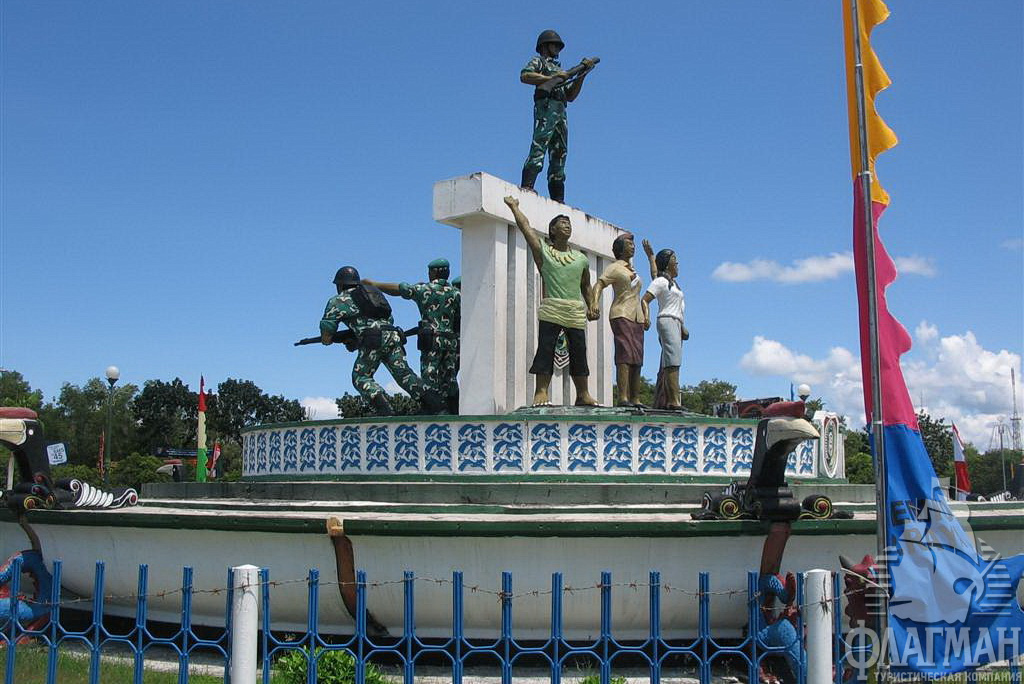 Паланкарая памятник освобождения.
