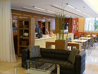 Отель EHRLICH 4*