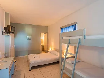 Отель NIFOREIKA BEACH HOTEL & BUNGALOWS 3*