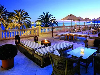 Отель NIXE PALACE 5*
