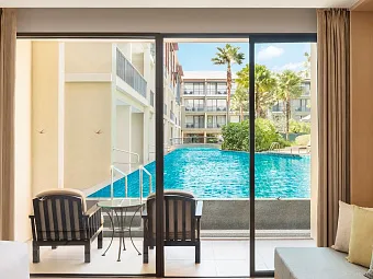 Family Pool Terrace