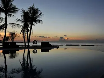 Отель KOMANDOO ISLAND RESORT 4*