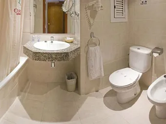 Отель HOTEL GHT OASIS PARK & SPA 4*