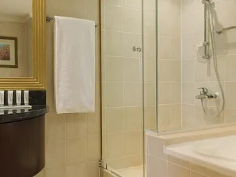 Отель LE MERIDIEN ABU DHABI HOTEL 4*