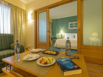 Отель SANA METROPOLITAN 4*