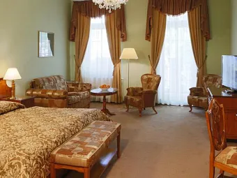  Отель BRISTOL GEORGY HOUSE 4*