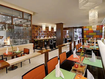 Отель RAMADA JUMEIRAH HOTEL 4*