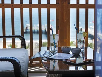  Отель QUATTRO BEACH RESORT & SPA 5*