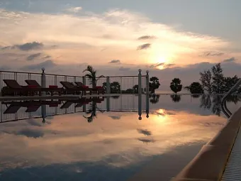 BAUMANCASA KARON BEACH RESORT 3*