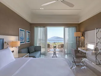 CARESSE A LUXURY COLLECTION RESORT & SPA 5 *