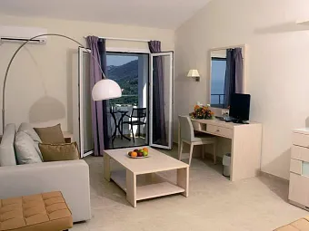 В номере Bungalow One Bedroom Suite