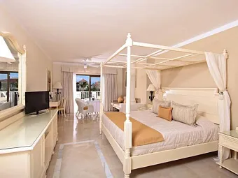 Отель LUXURY BAHIA PRINCIPE AMBAR BLUE 5*