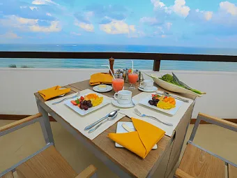 Отель PANDANUS BEACH RESORT & SPA 4*