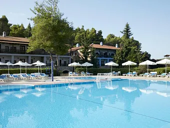 Отель SIMANTRO BEACH 4*