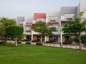 Отель SUNRISE GRAND SELECT CRYSTAL BAY 5*