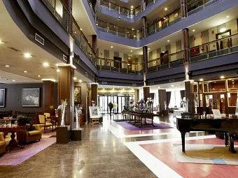 Отель PLAZA ANDORRA LA VELLA 5*