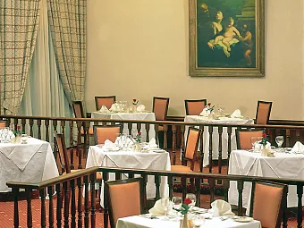 Отель GOLDEN BAY HOTEL 5*
