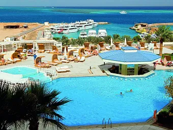 HILTON PLAZA 5*
