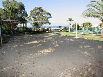 Отель ADELAIS BAY HOTEL 3*