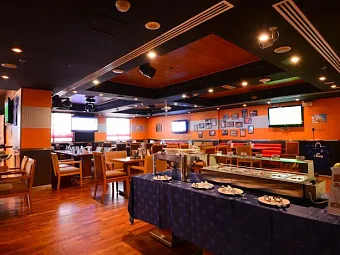 Отель GOLDEN TULIP AL BARSHA 4*