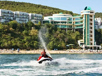  Отель PARADISE BEACH ST. VLAS 4* - вид с моря