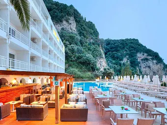 Ресторан отеля MAYOR LA GROTTA VERDE GRAND RESORT 4 *