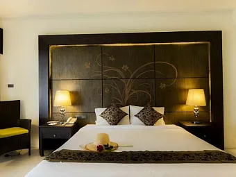 AMORA BEACH RESORT PHUKET 4*