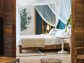 Отель LE PARADISE COVE HOTEL & SPA, A BOUTIQUE RESORT 5*