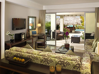 One-Bedroom Master Suite.  PARADISUS PALMA REAL 5 *