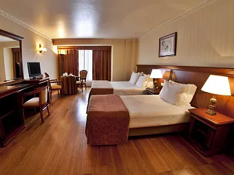 Отель TURIM LISBOA 4*