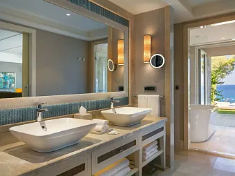 CARESSE A LUXURY COLLECTION RESORT & SPA 5 *