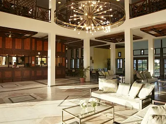 Отель SIMANTRO BEACH 4*