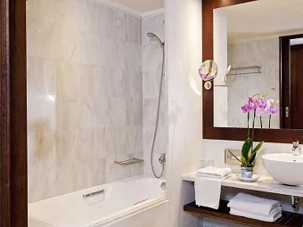 Отель KONTOKALI BAY RESORT & SPA 5*