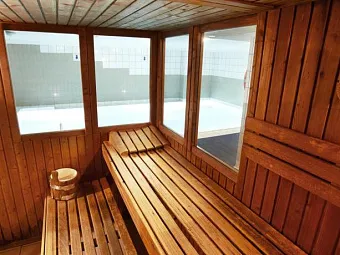 89Отель HOLIDAY INN ANDORRA LA VELLA 5*