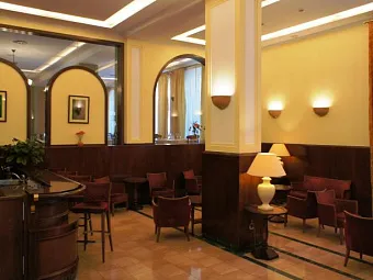 Отель CARLEMANY 4*