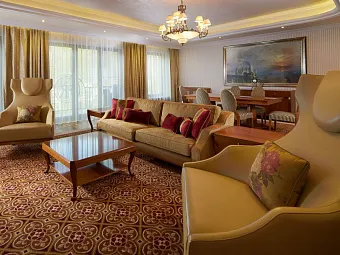  Отель RETRO RIVERSIDE 5*