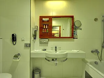  Отель ST. JOSEPH ROYAL REGENT 4*