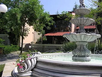 Территория отеля VILLAS ELENITE 4*