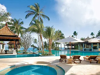 Отель MELATI BEACH RESORT & SPA 5 *