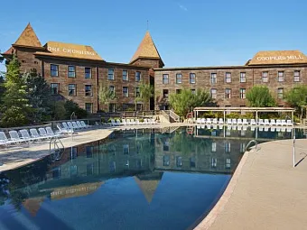 Отель PORTAVENTURA HOTEL GOLD RIVER 4*