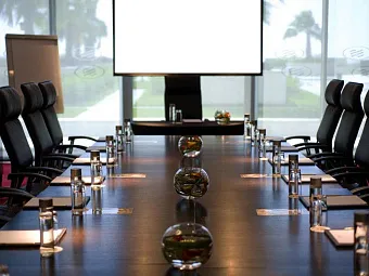 Отель CROWNE PLAZA ABU DHABI YAS ISLAND 5*