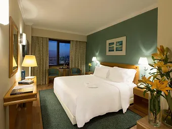 Отель SANA METROPOLITAN 4*